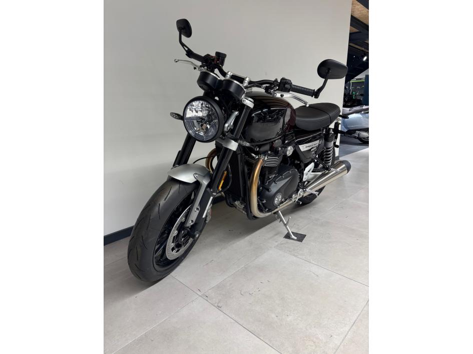 TRIUMPH SPEED TWIN 1200