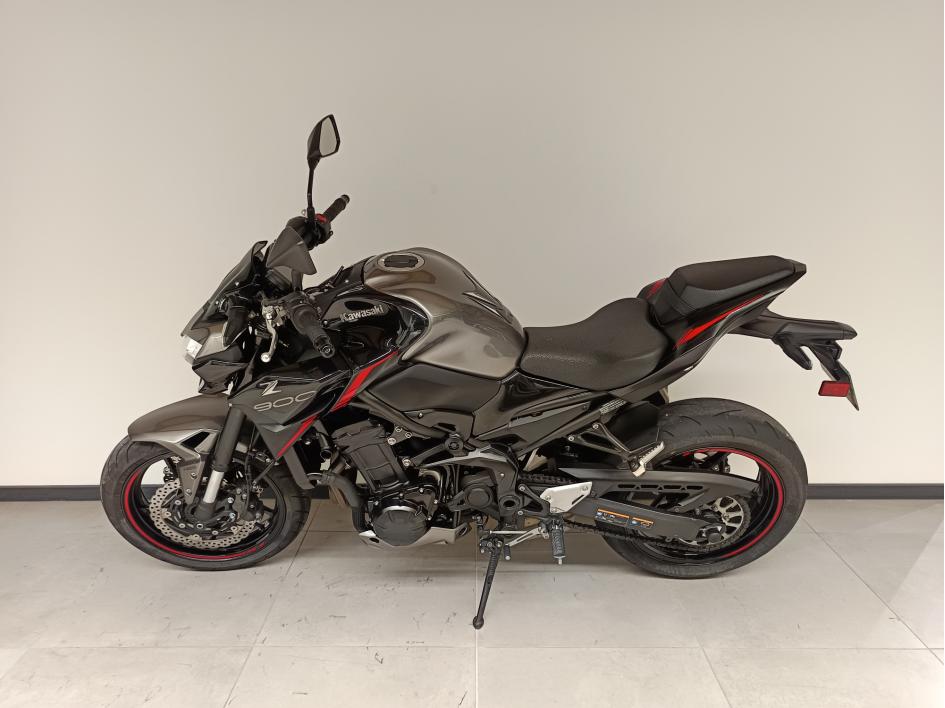 KAWASAKI Z 900
