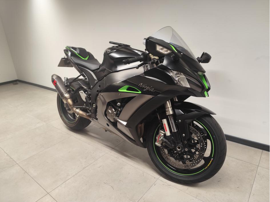 KAWASAKI ZX-10R  SE / 2018 / 32.745 km