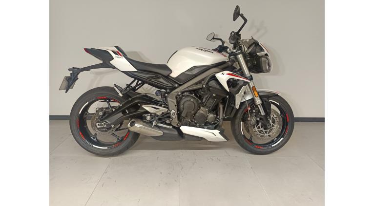 TRIUMPH STREET TRIPLE 660 S A2