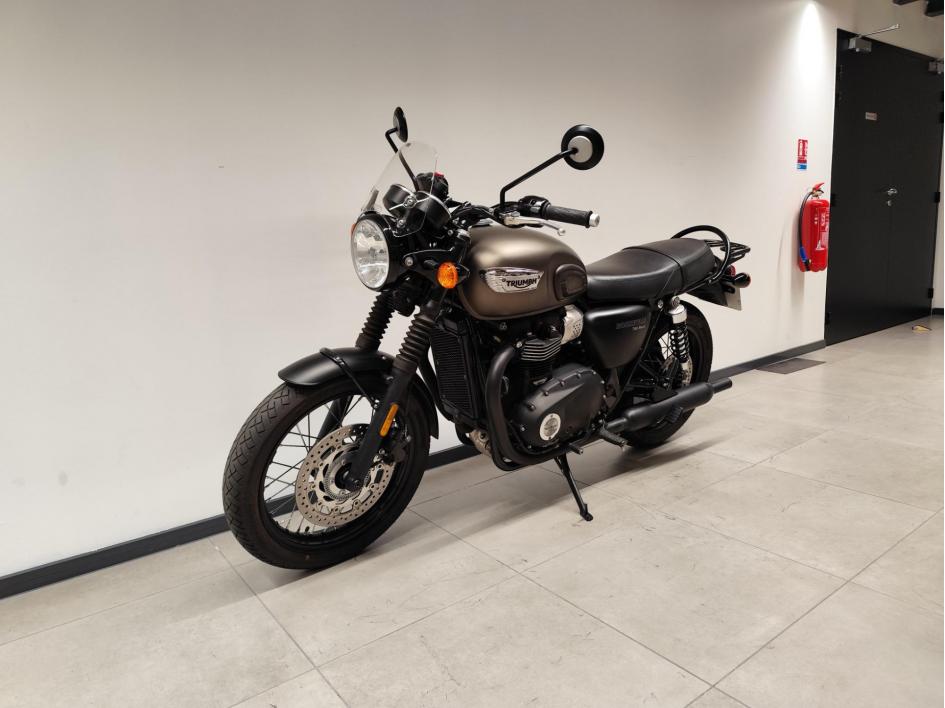 TRIUMPH BONNEVILLE T100 BLACK / 2020 / 17.000km