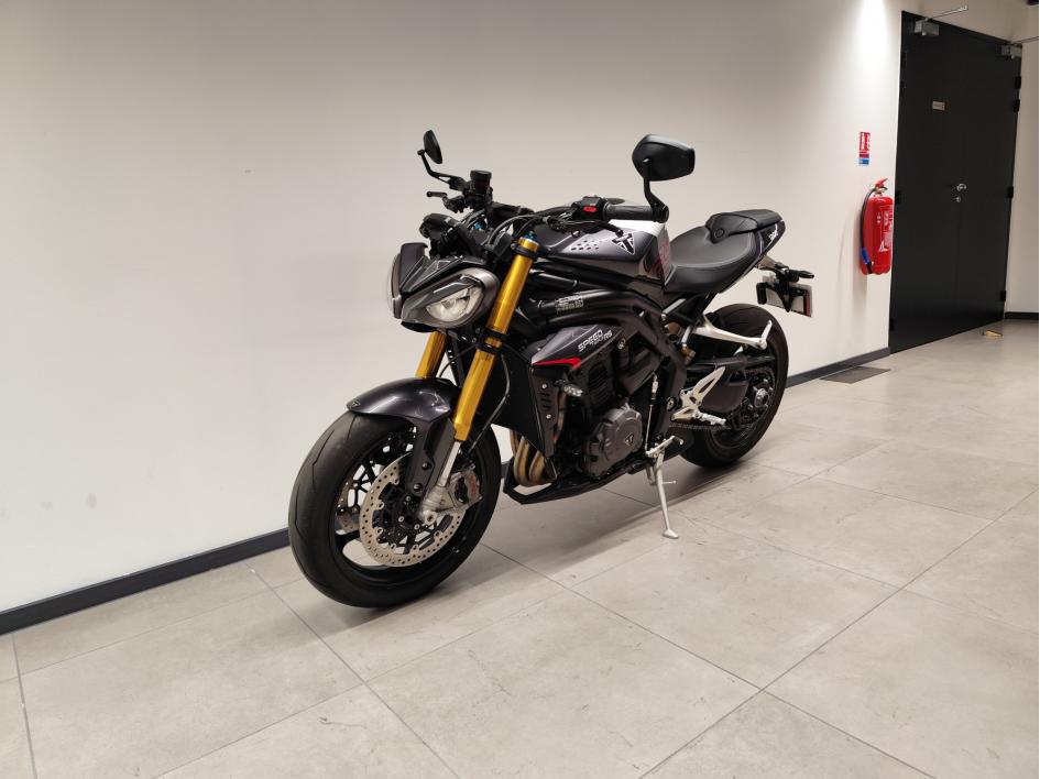TRIUMPH SPEED TRIPLE 1200 RS 2025 / 782 km