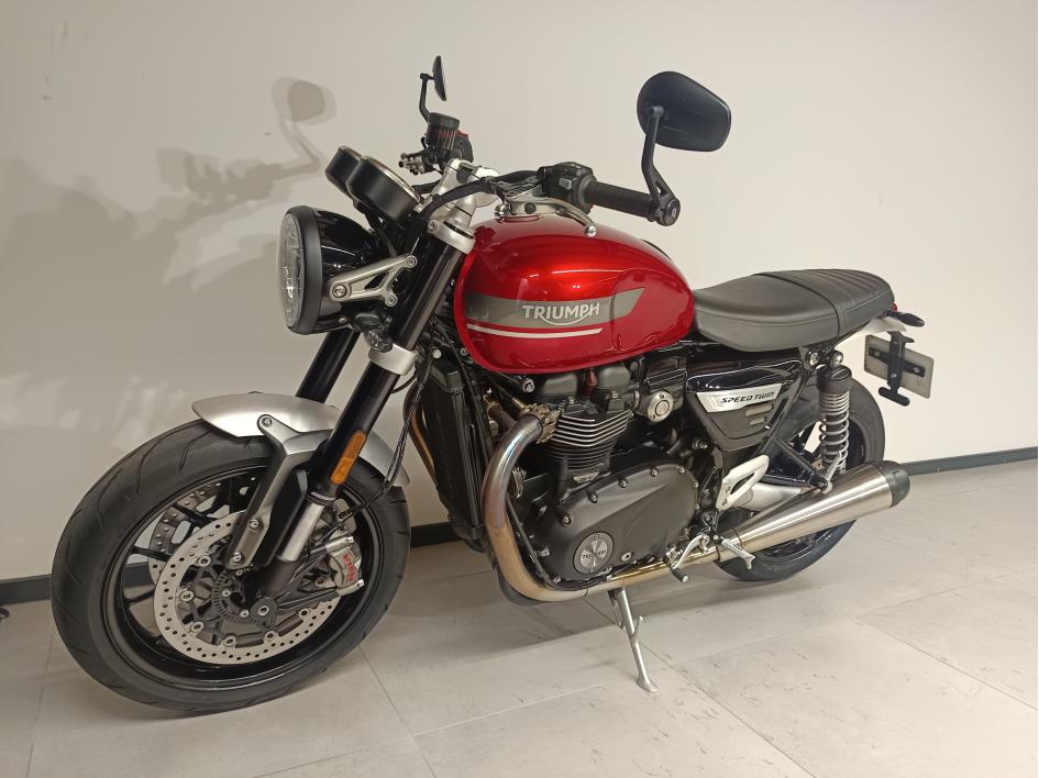 TRIUMPH SPEED TWIN 1200