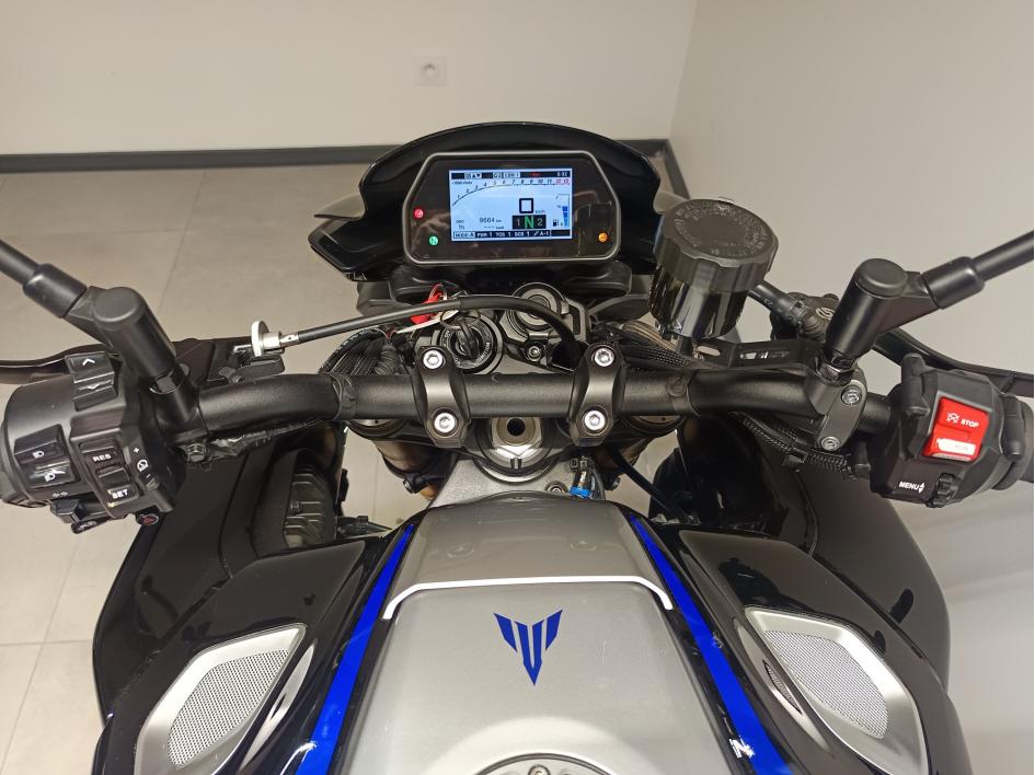 YAMAHA MT-10 SP / 2023 / 9.650 km 