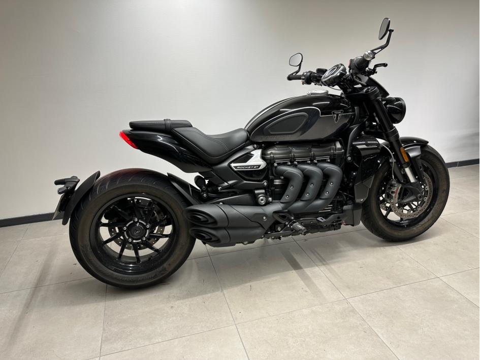TRIUMPH ROCKET 3 R STORM