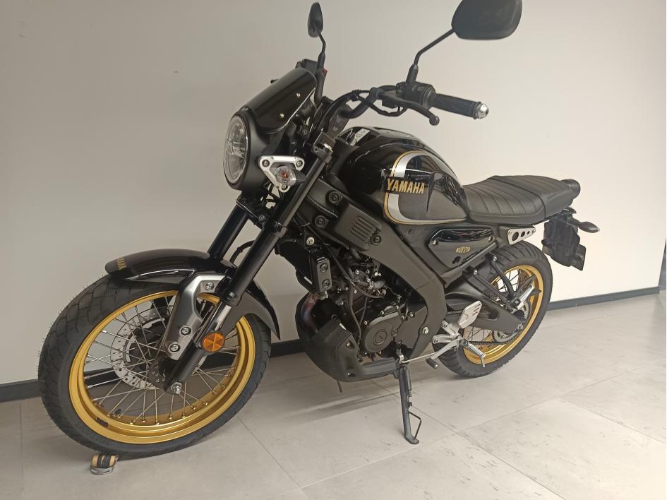 YAMAHA XSR 125 Legacy