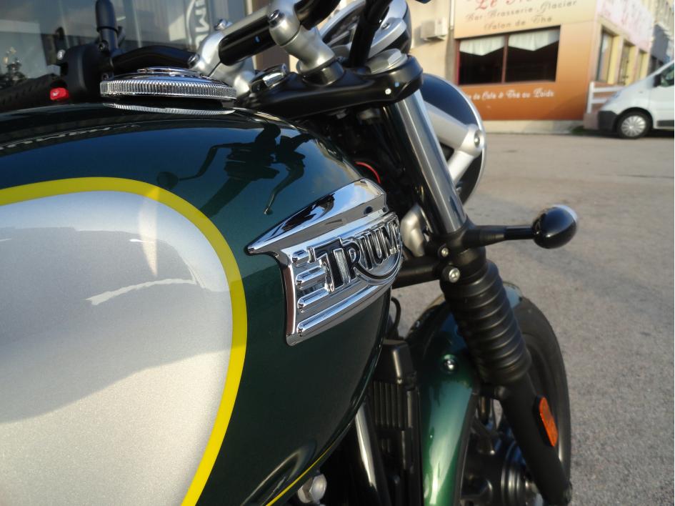 Triumph Street Twin Barbour